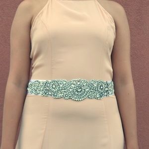 Bridal sash belt with sparkling crystal rhinestone